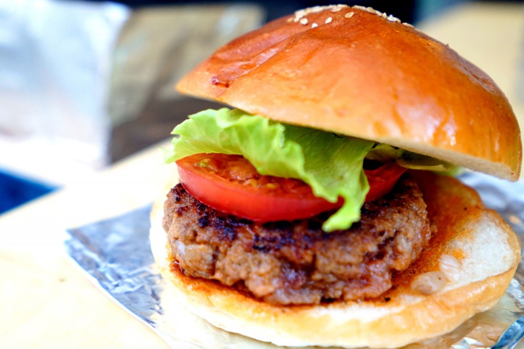 今年のメイン・焼肉屋さんのハンバーガー[Last40個]