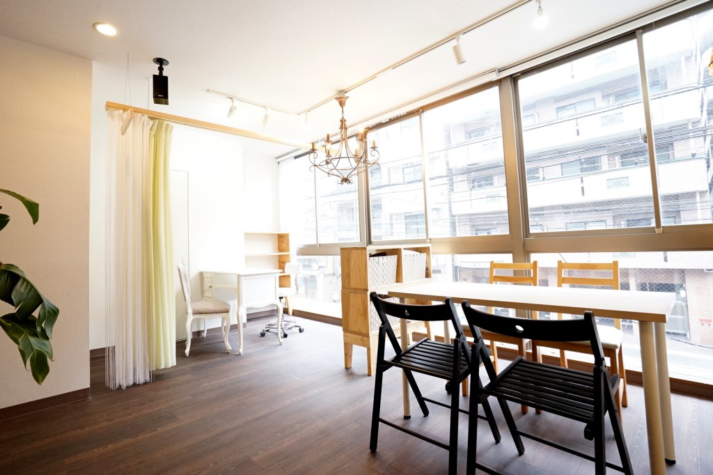 美容系シェアレンタルサロンRePURE2nd【四条烏丸・徒歩5分】